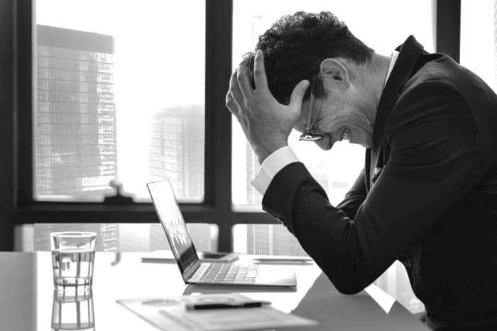 ¿Qué pasa con las acciones de mi empresa en EEUU si fallezco? Guía del Impuesto de Sucesión para Extranjeros